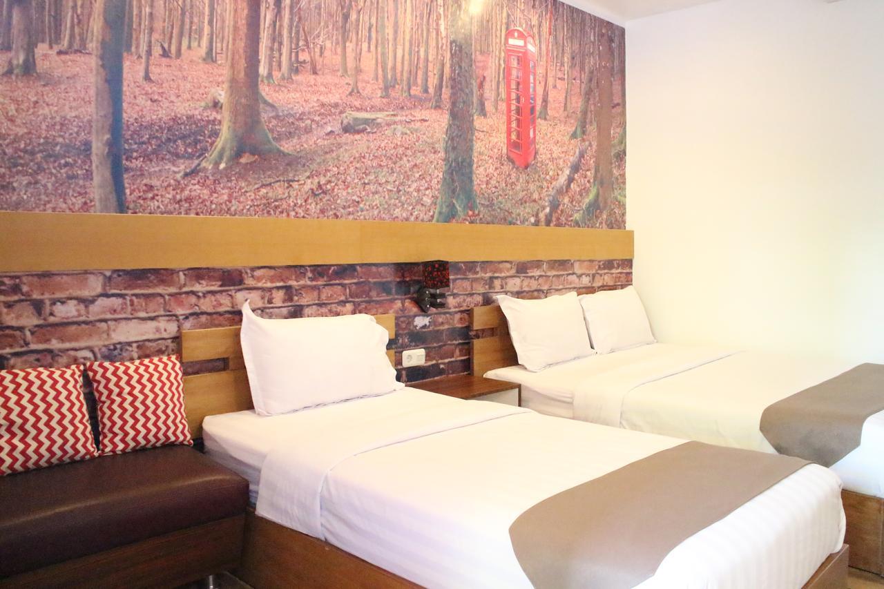Lawaka Hotel Ampana Eksteriør billede