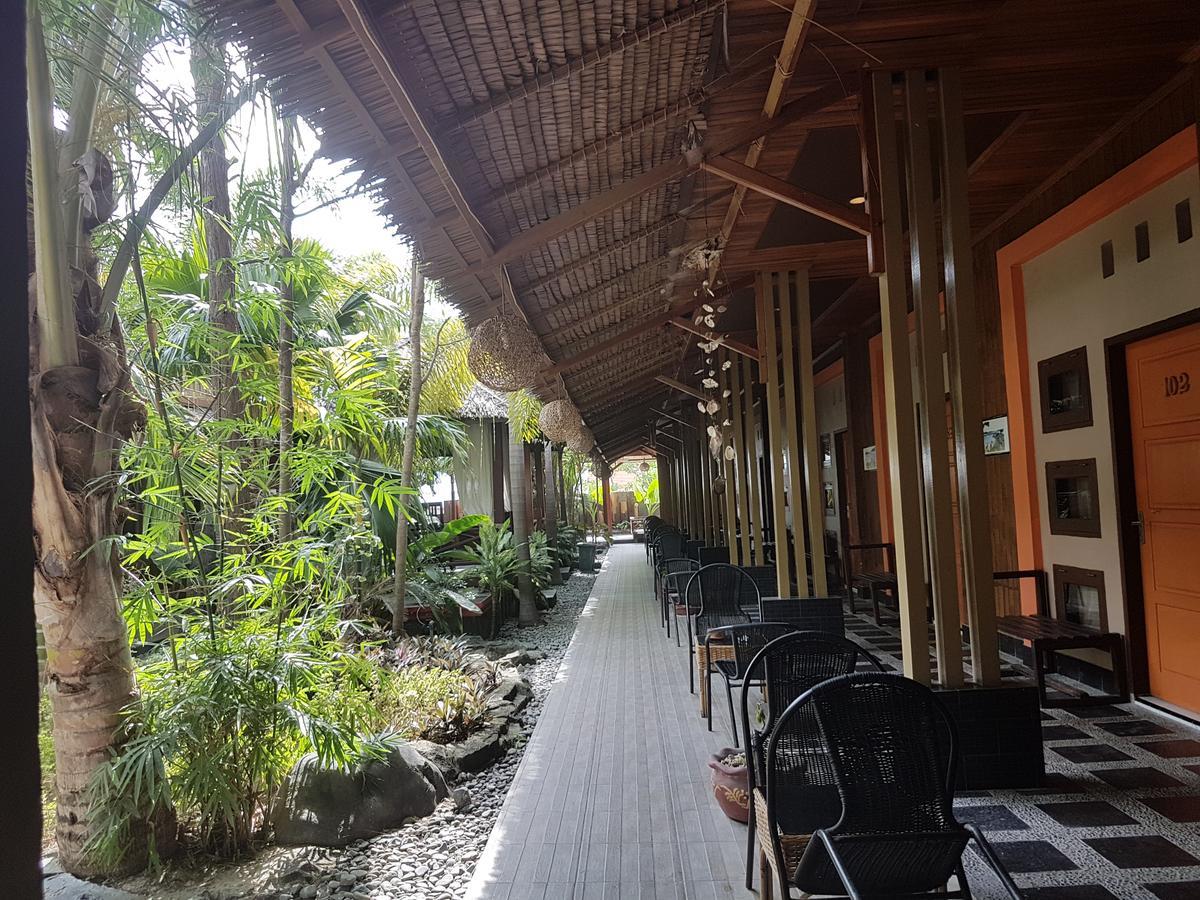 Lawaka Hotel Ampana Eksteriør billede